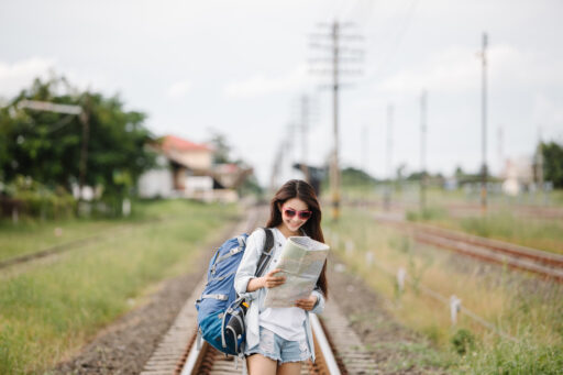 Frau auf Singlereise