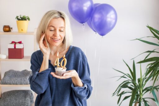 40 Geburtstag einer attraktiven Frau