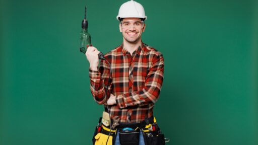 Männer und Klischees: Junger Handwerker